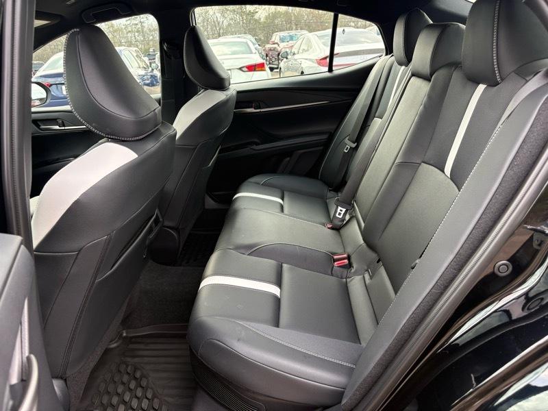 Toyota Camry SE 2026