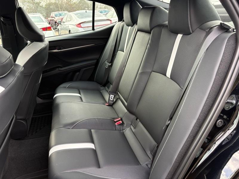 Toyota Camry SE 2026