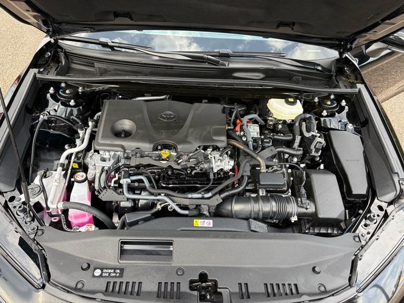 Toyota Camry SE 2026