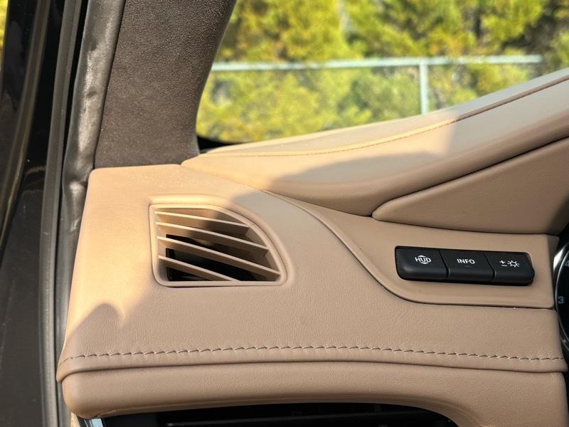 Cadillac Escalade ESV  2020