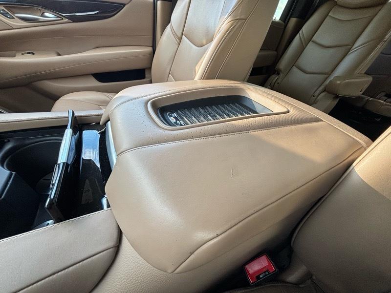 Cadillac Escalade ESV  2020