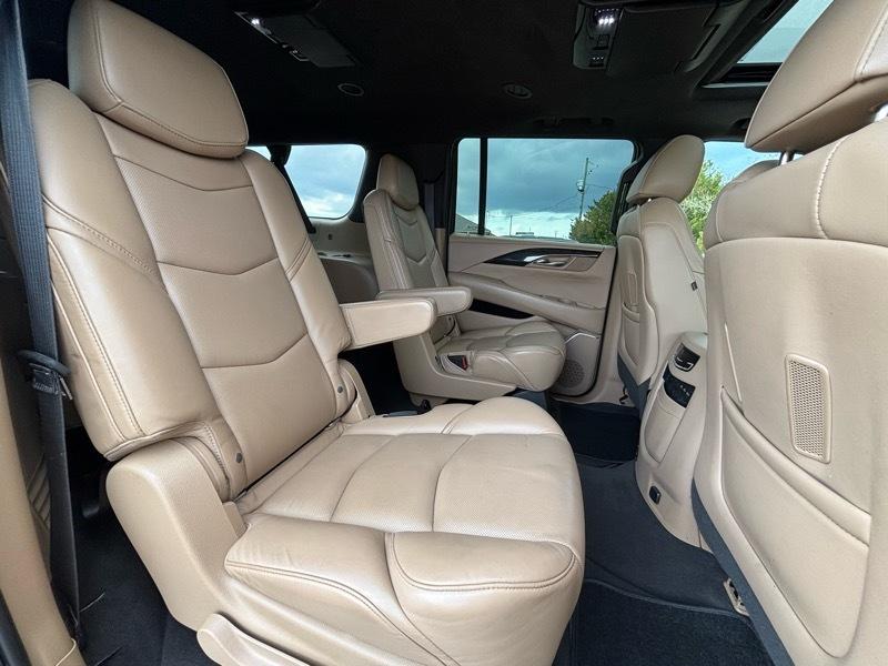 Cadillac Escalade ESV  2020