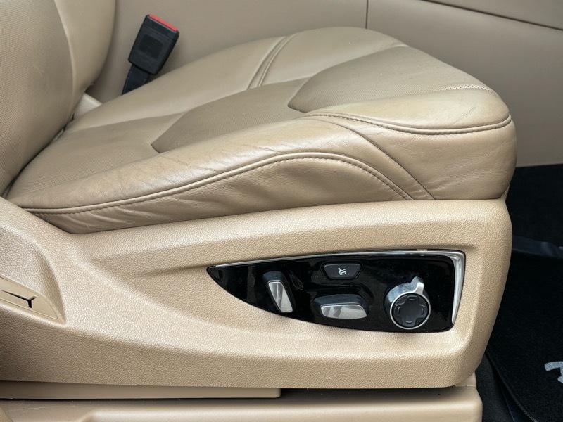 Cadillac Escalade ESV  2020