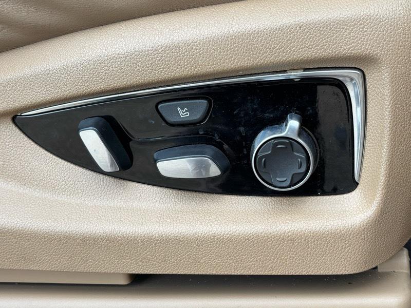 Cadillac Escalade ESV  2020