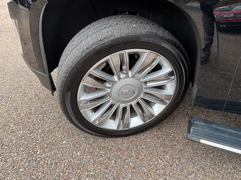 Cadillac Escalade ESV  2020