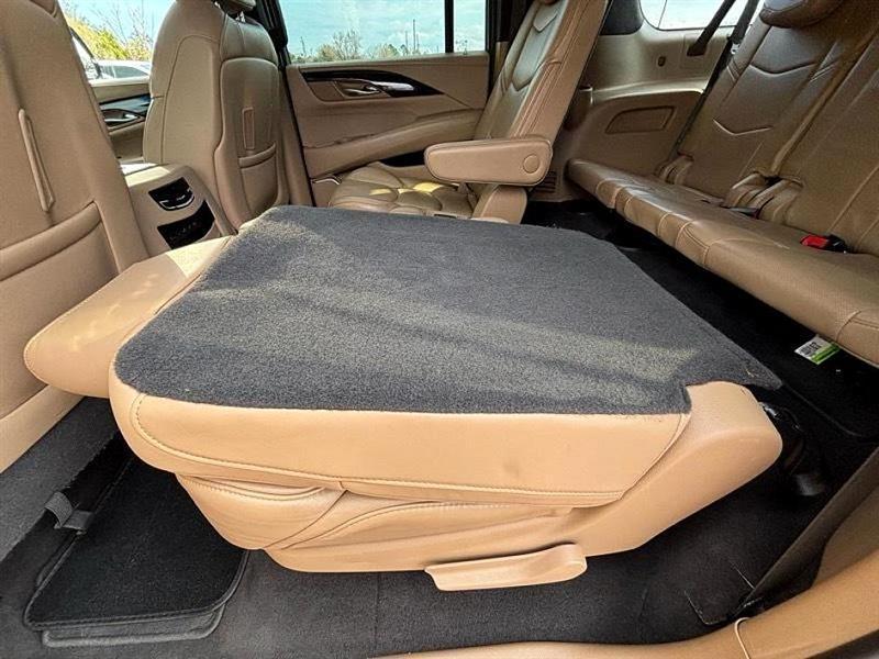 Cadillac Escalade ESV  2020