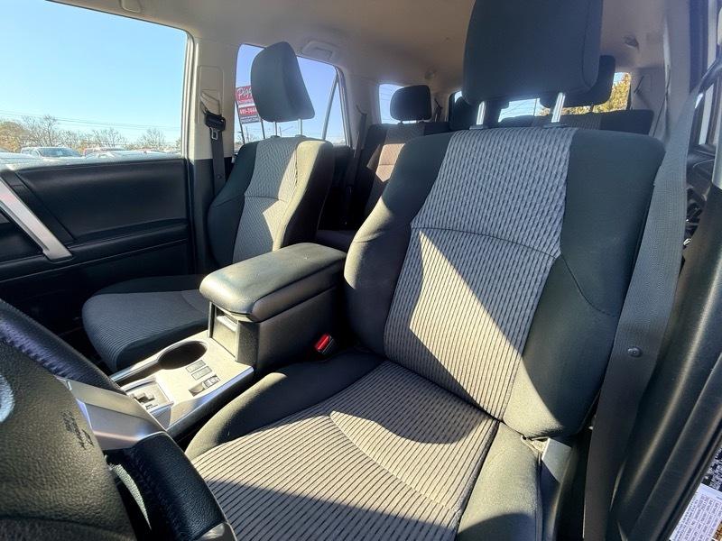 Toyota 4Runner SR5 2WD 2021