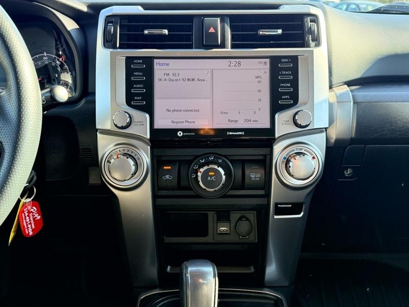 Toyota 4Runner SR5 2WD 2021