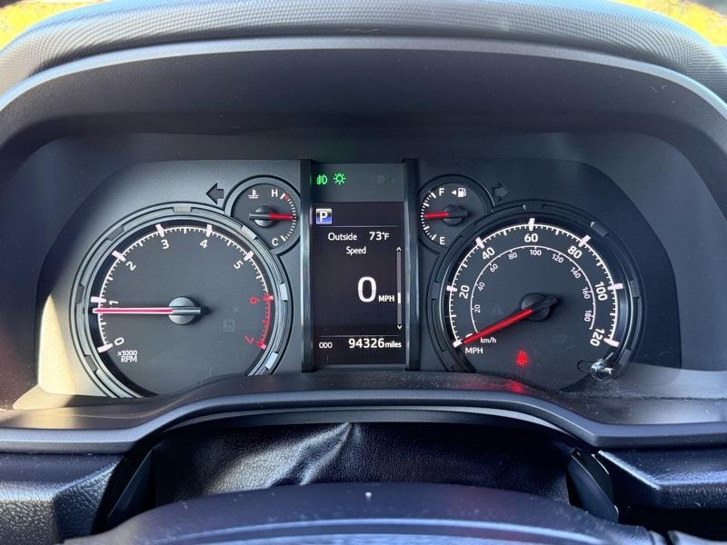 Toyota 4Runner SR5 2WD 2021