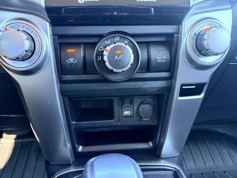 Toyota 4Runner SR5 2WD 2021