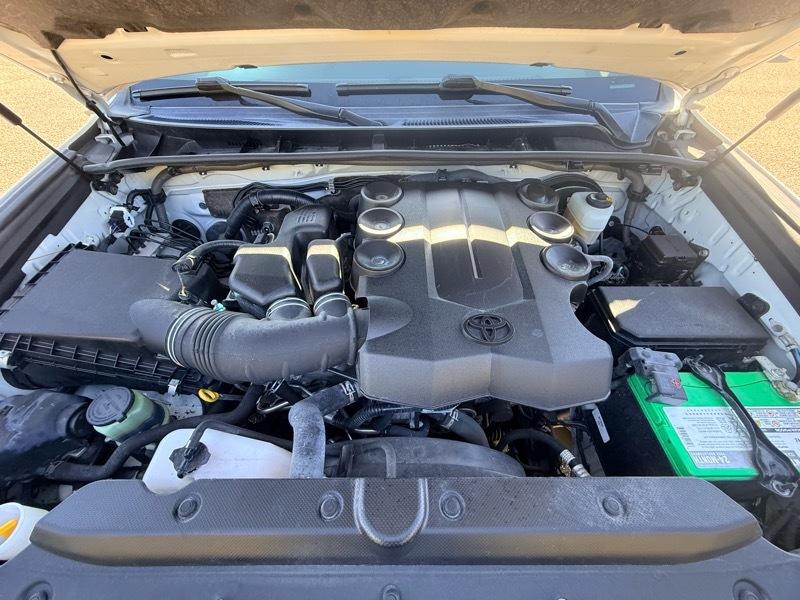 Toyota 4Runner SR5 2WD 2021