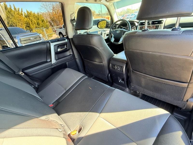 Toyota 4Runner SR5 Premium 4WD 2022