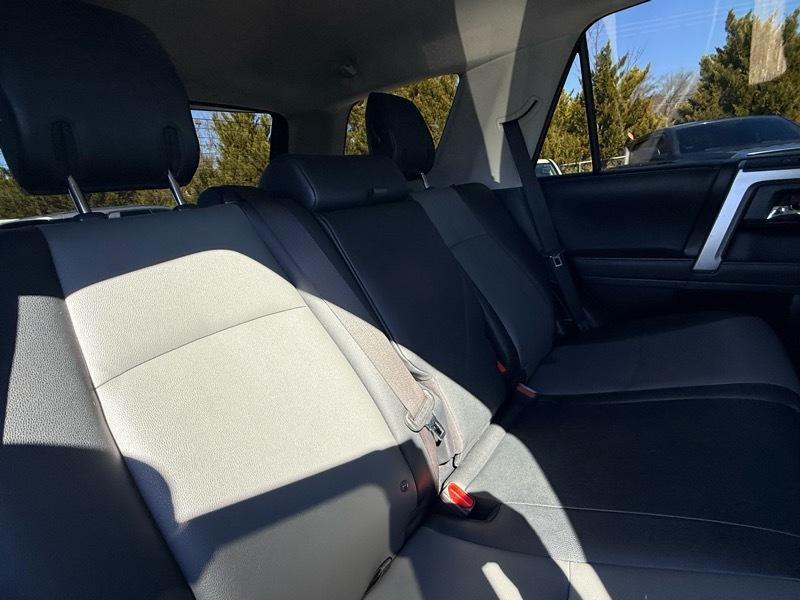 Toyota 4Runner SR5 Premium 4WD 2022