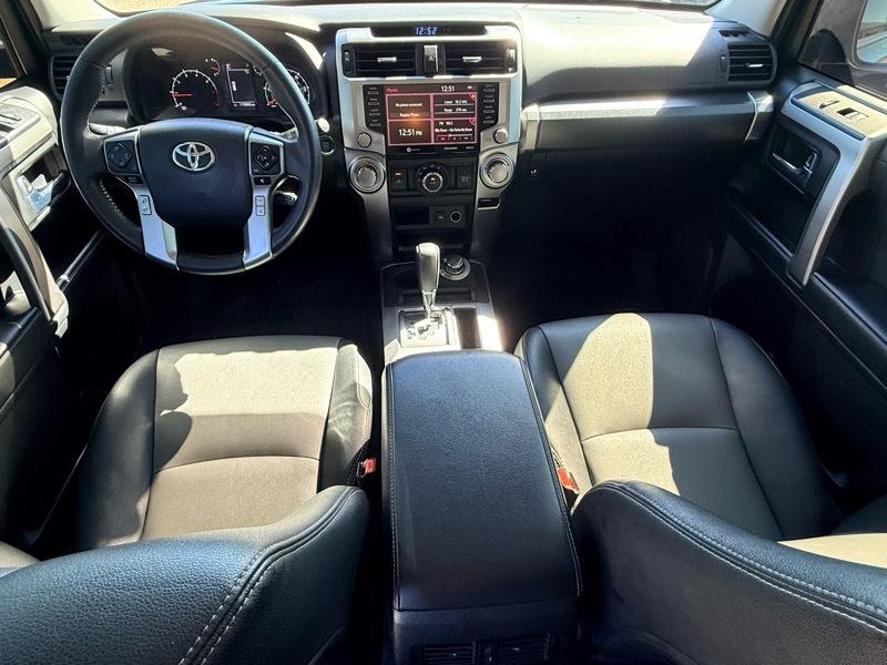 Toyota 4Runner SR5 Premium 4WD 2022