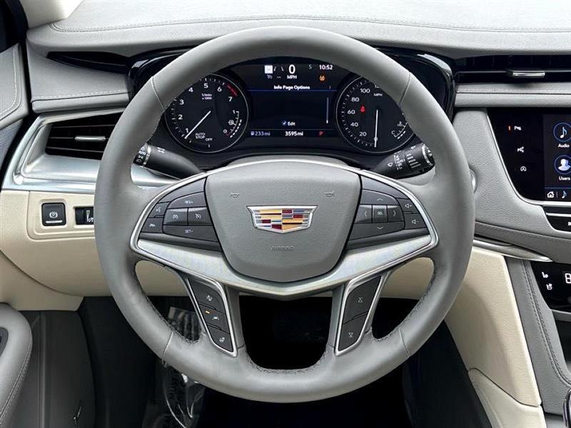 Cadillac XT5  2025
