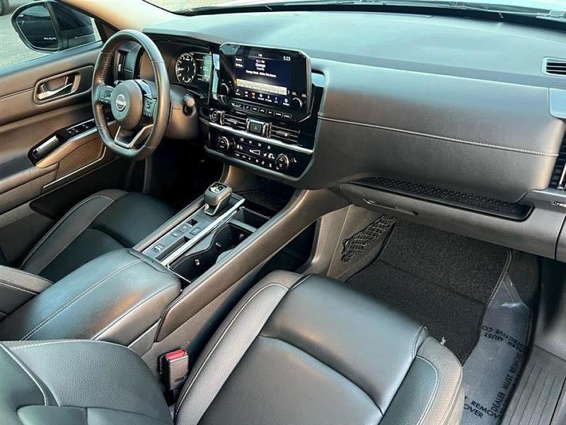 Nissan Pathfinder  2023