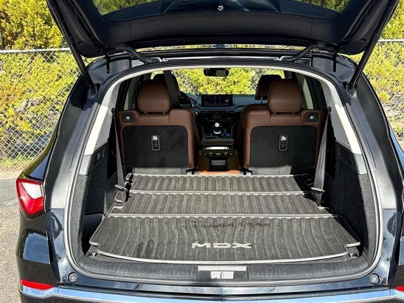 Acura MDX  2023