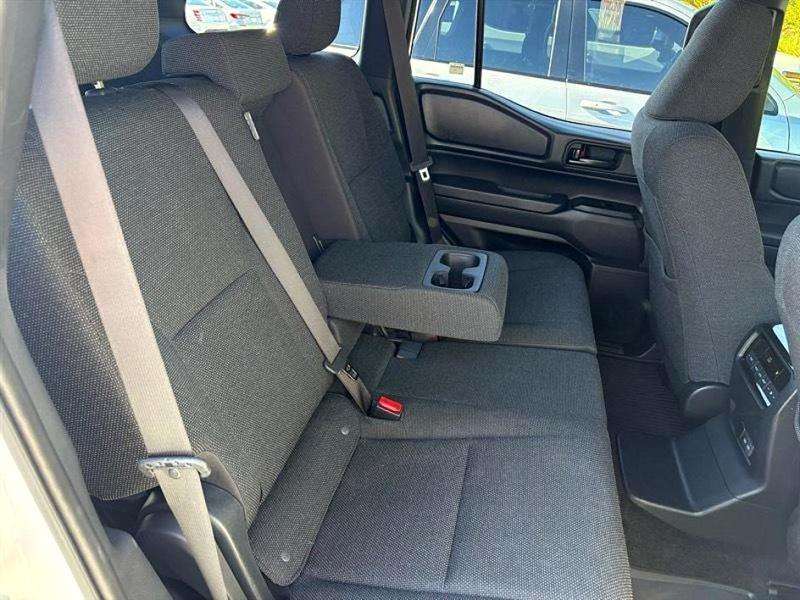 Toyota Land Cruiser  2025