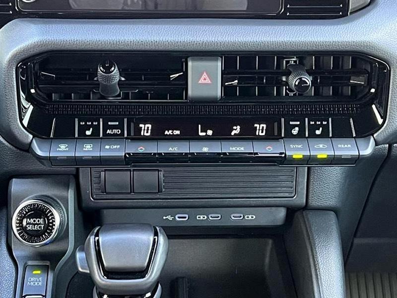 Toyota Land Cruiser  2025