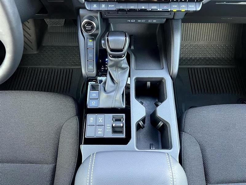 Toyota Land Cruiser  2025