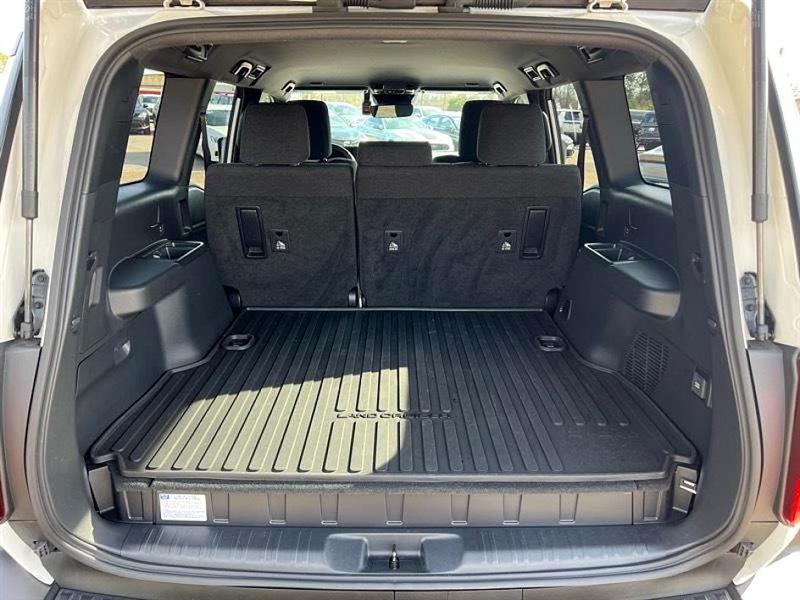 Toyota Land Cruiser  2025