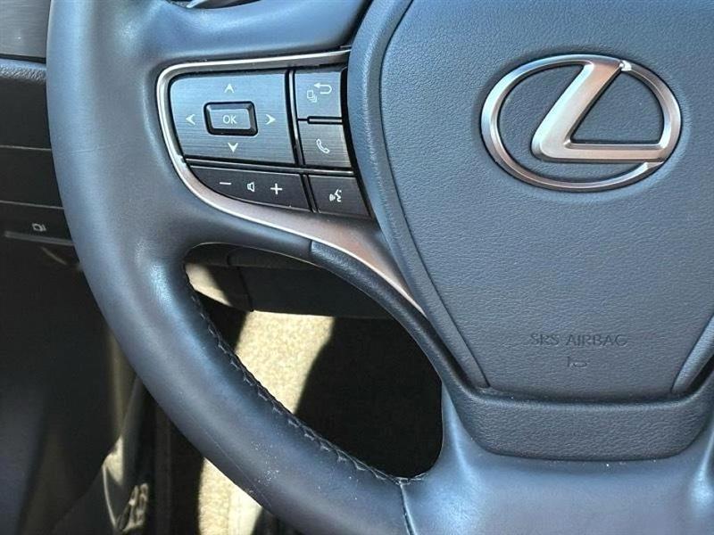 Lexus ES 350  2024
