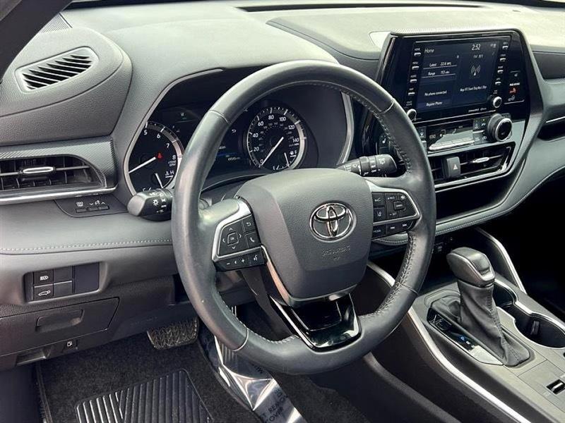 Toyota Highlander  2021