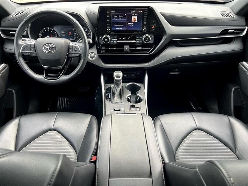 Toyota Highlander  2021