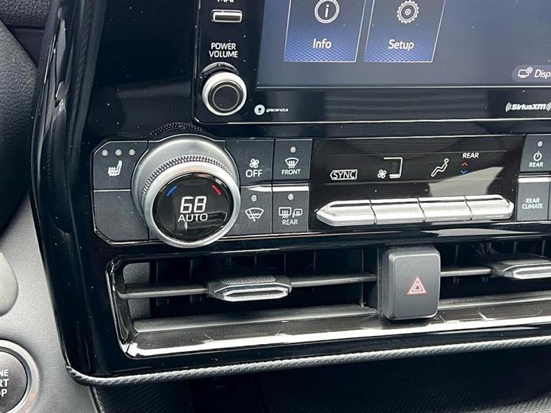 Toyota Highlander  2021