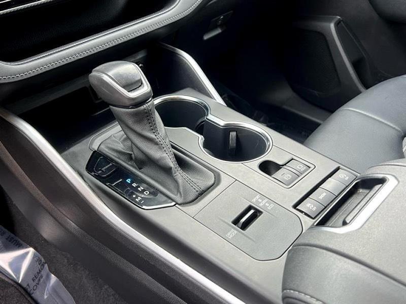 Toyota Highlander  2021