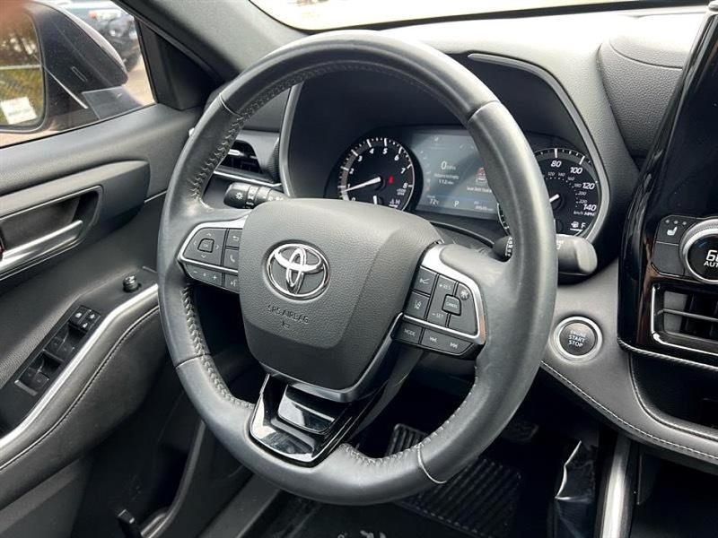 Toyota Highlander  2021