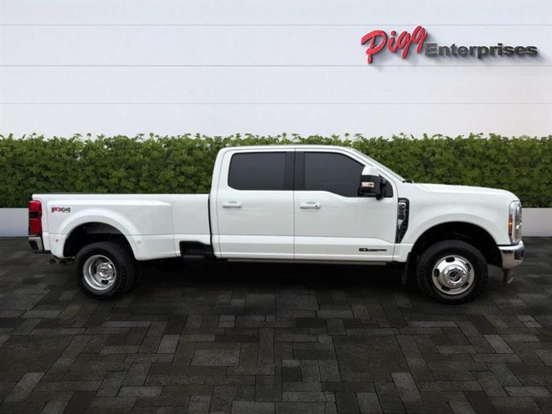 Ford Super Duty F-350 DRW  2023