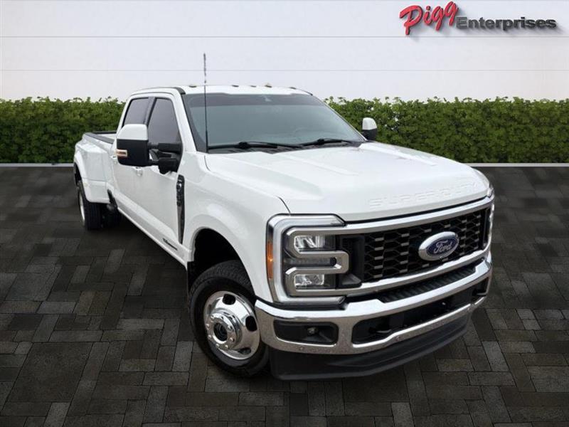 Ford Super Duty F-350 DRW  2023