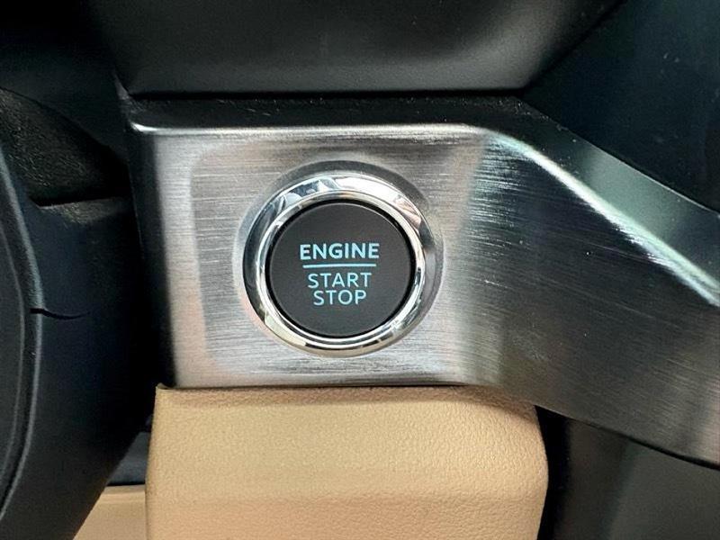 Ford Super Duty F-350 DRW  2023