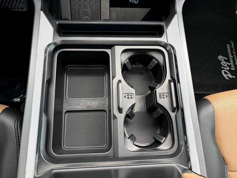 Ford Super Duty F-350 DRW  2023