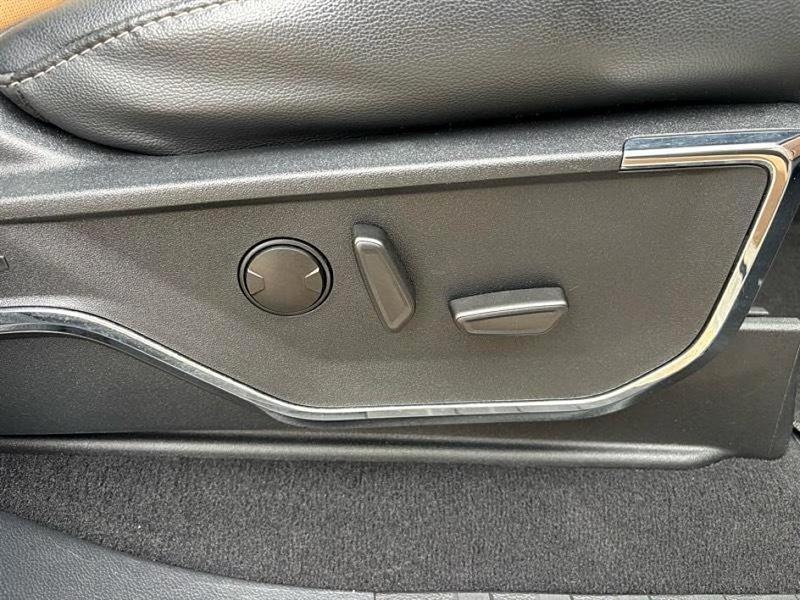 Ford Super Duty F-350 DRW  2023