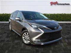 2024 Toyota Sienna 