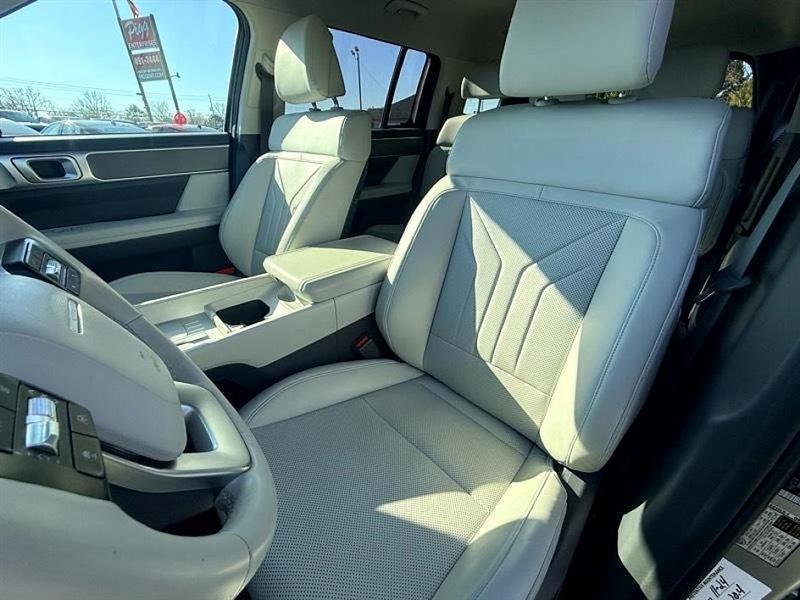 Hyundai Santa Fe  2025