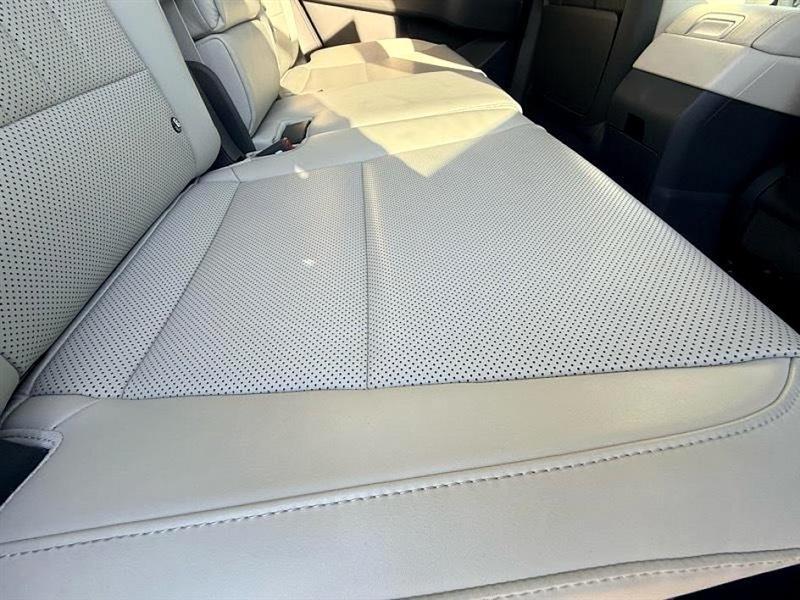 Hyundai Santa Fe  2025