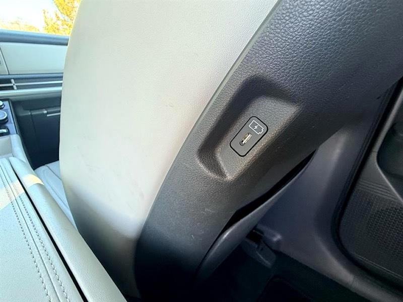 Hyundai Santa Fe  2025