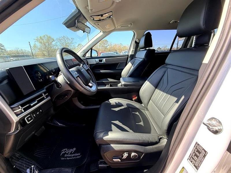 Hyundai Santa Fe  2025