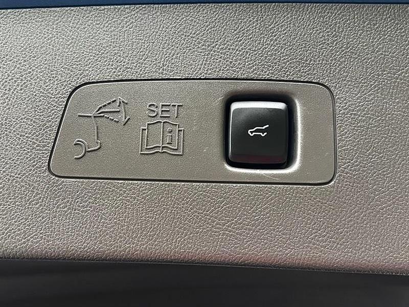 Lincoln Corsair  2020