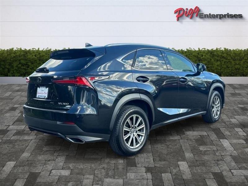 Lexus NX  2018