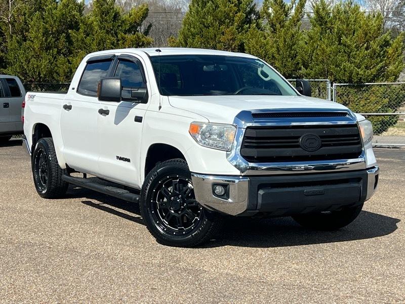 Toyota Tundra  2016