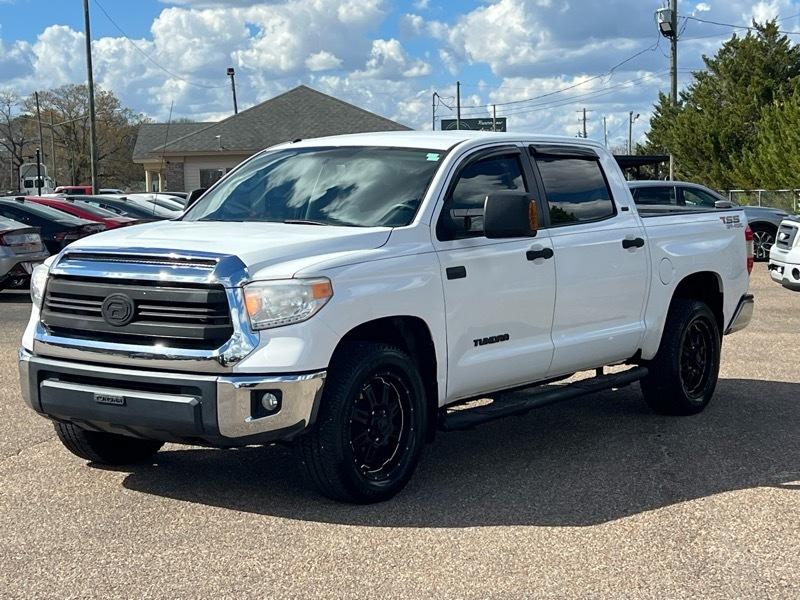 Toyota Tundra  2016