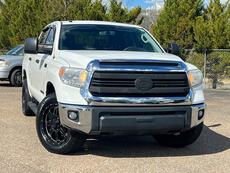 Toyota Tundra  2016