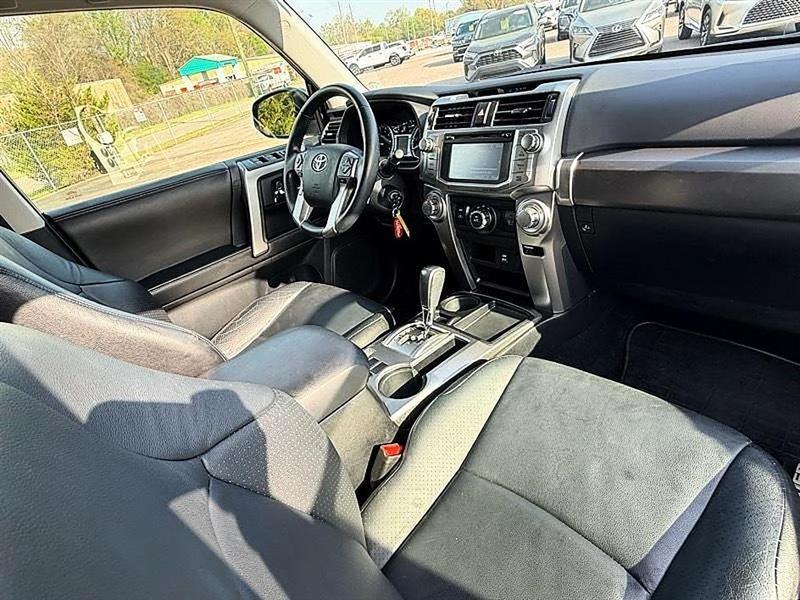 Toyota 4Runner  2016