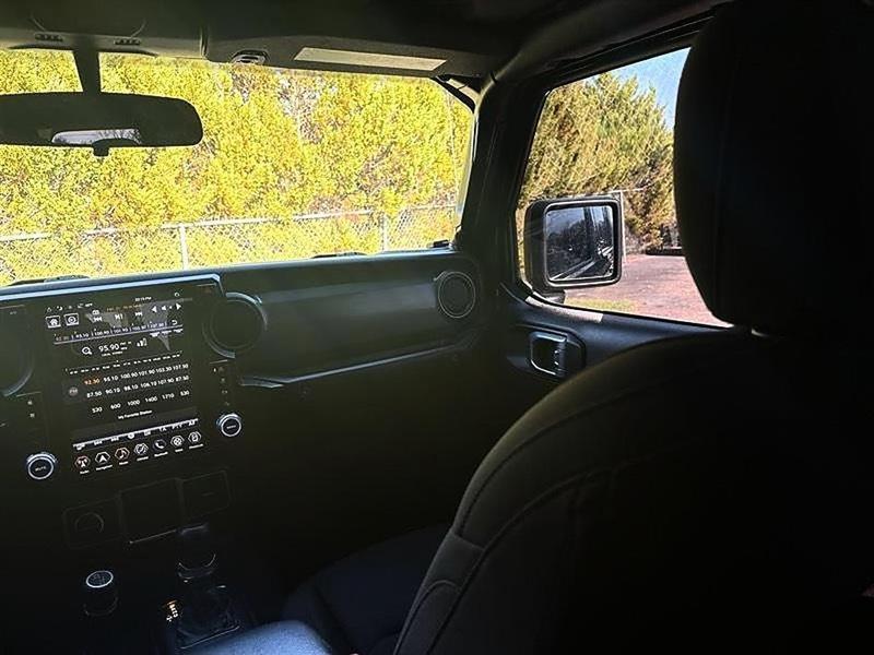 Jeep Gladiator  2021