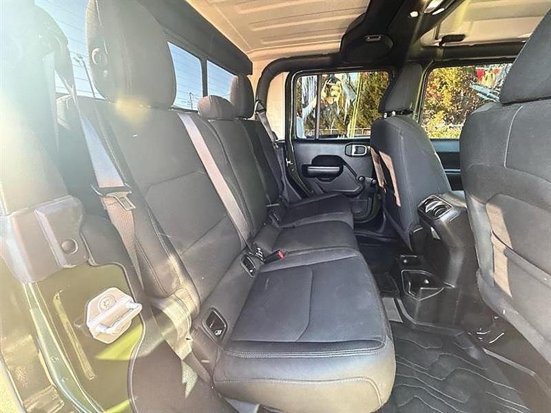 Jeep Gladiator  2021