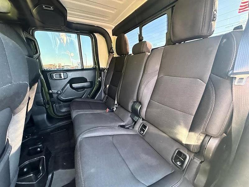 Jeep Gladiator  2021